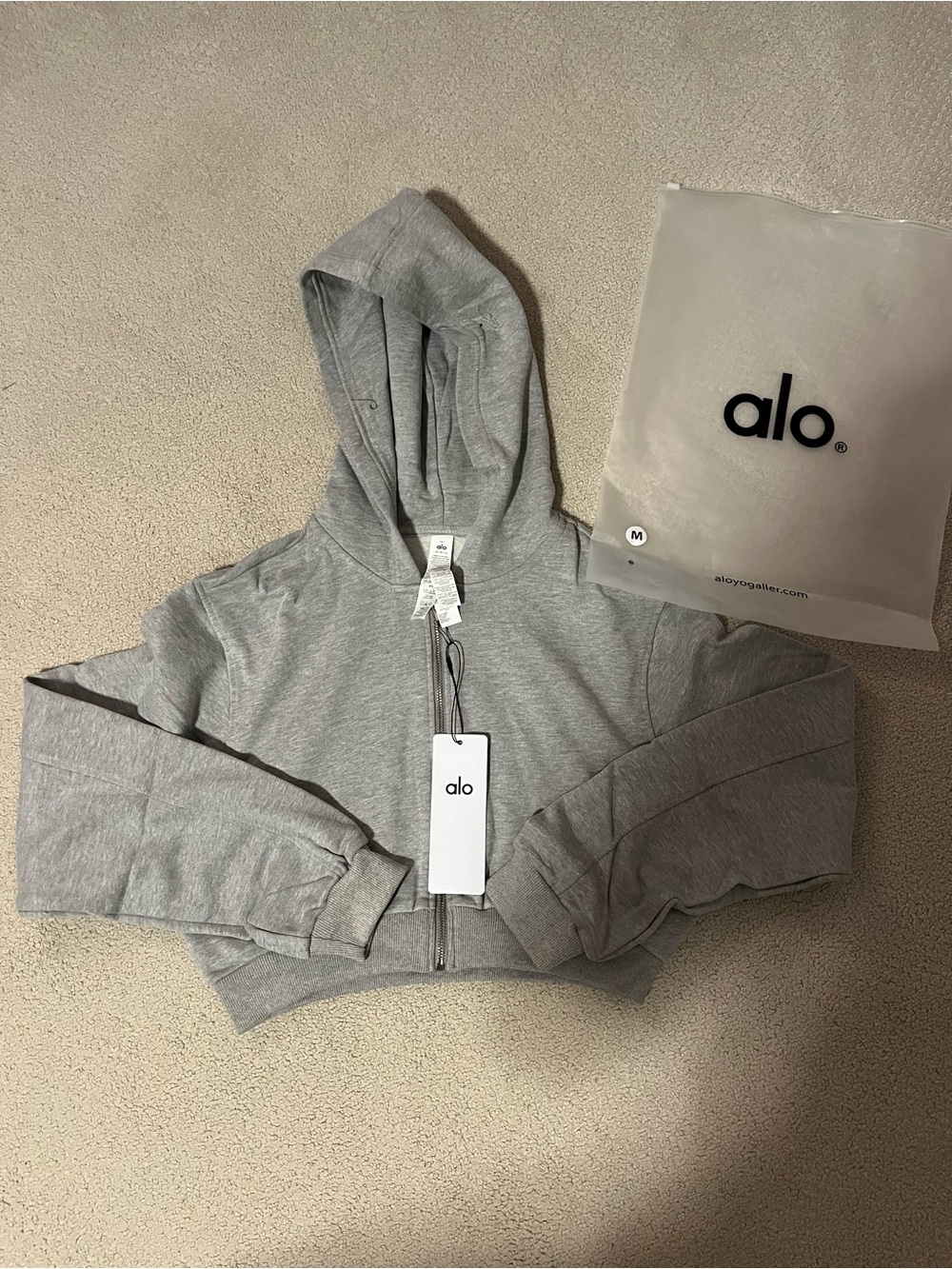 Women’s Cropped Alo Zip Hoodie